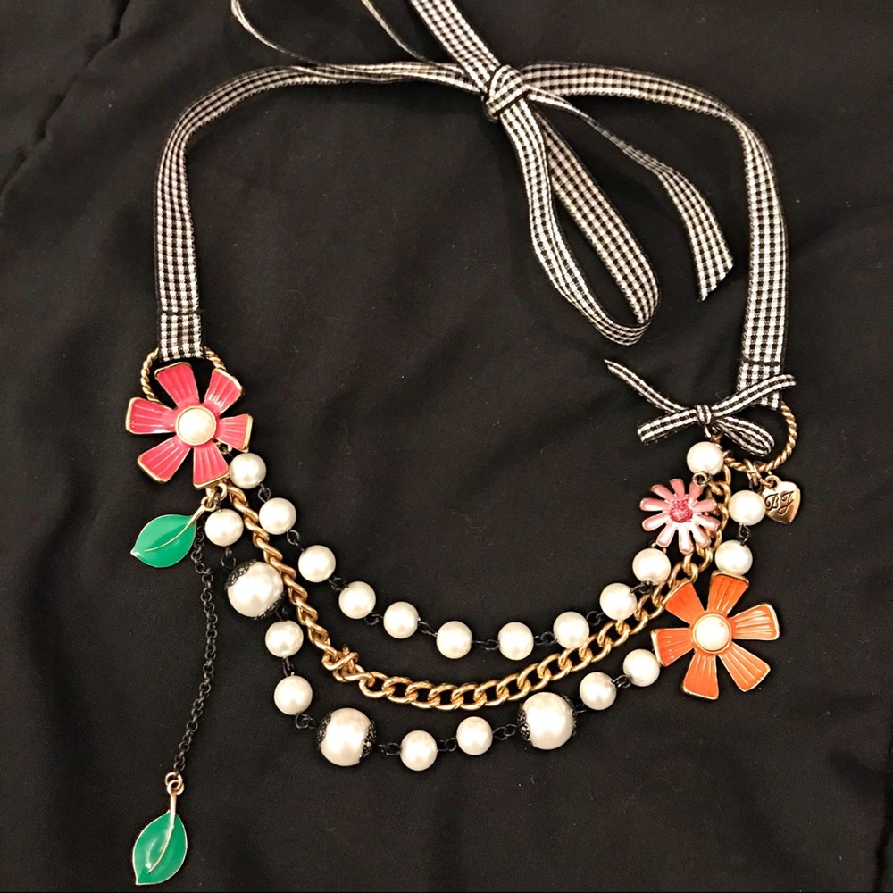 Betsy Johnson necklace